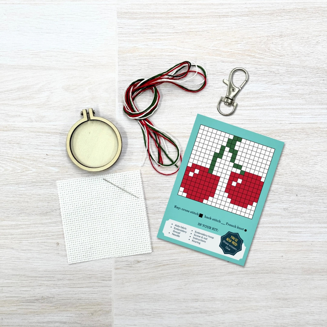 Mini Broderingskit I Love You Cherry Much
