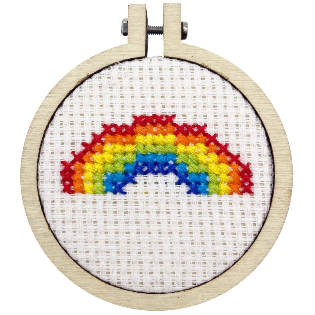 Mini Broderingskit Love Is Love
